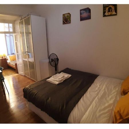 #Private Room C Lisbon Exterior photo